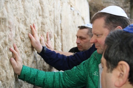 Mr. Saulius Skvernelis, Prime Minister of the Republic of Lithuania on his visit to the Western Wall